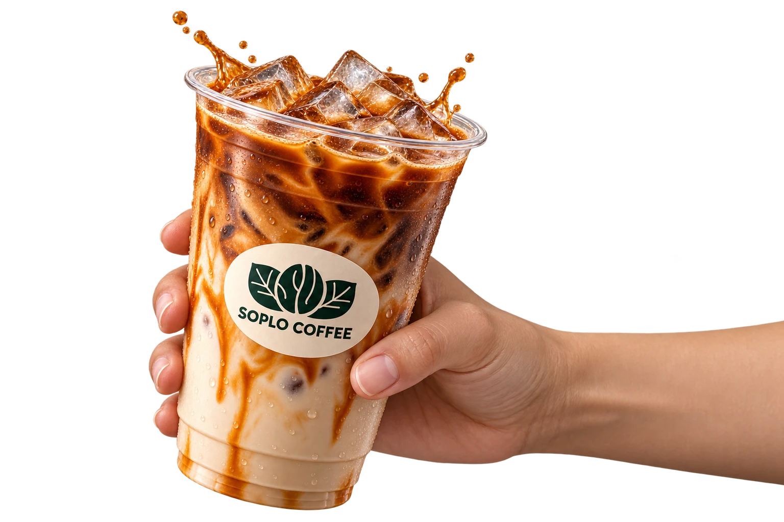 Vaso de café con el logo de Soplo Coffee, sostenido en una mano